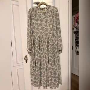 Uniqlo Cream Maxi Dress with Gray Floral Motif